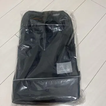 블랙 나일론 백팩