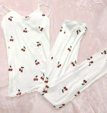 젤라또피케 pajama 체리 패턴 화이트 파자마 프리 룸웨어