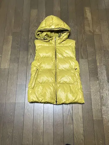 DUVETICA 다운 베스트 후드 부착 (겨자색 38)