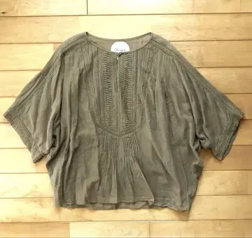 [ AutumnSALE ] Pheeta. 돌먼 슬리브 핀턱 블라우스