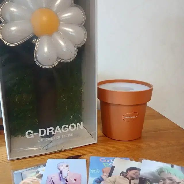 지디 응원봉 + 크래들 + 포카 5장
