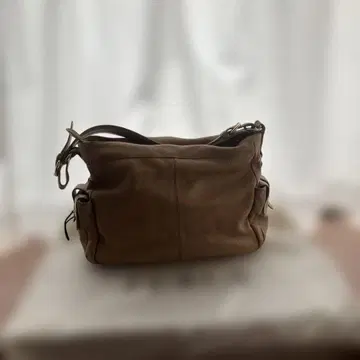브라운 가죽 숄더백