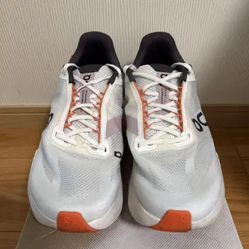 On Cloudsurfer Next 화이트/오렌지 27.5cm