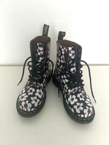 Dr. Martens 1460 Pascal 꽃무늬 부츠 36 EU
