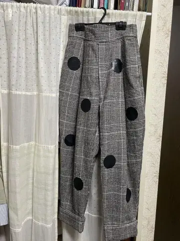 새상품 안티카 도트 팬츠