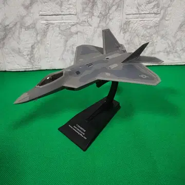 에어 파이터 컬렉션 F-22 랩터 피규어