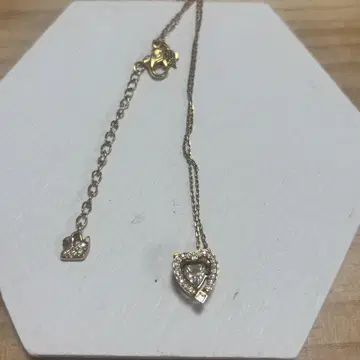 스와로브스키 하트형 목걸이