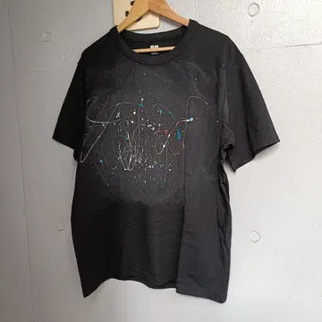 한정판 1벌 유니클로 유 페인트 리메이크 크루넥 T XL UNIQLOU