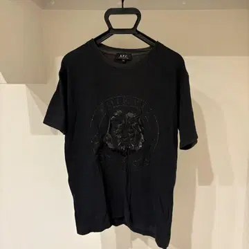 A.P.C. 블랙 티셔츠 XS