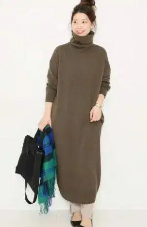 저널 스탠다드 올리브 롱 니트 원피스