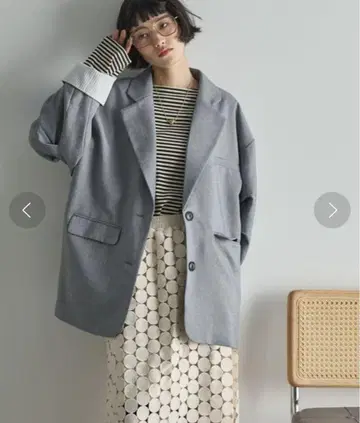 THE YOn 턱 커브 슬리브 테일러드 자켓