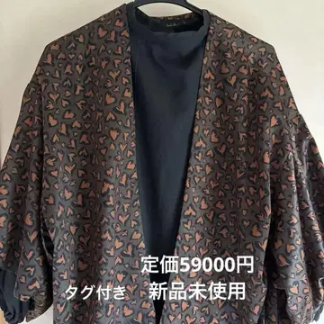Isabel Lee 오리지널 하트 무늬 안감 부착 겉옷