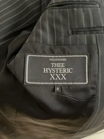 THEE HYSTERIC XXX 스트라이프 테일러드 자켓 S