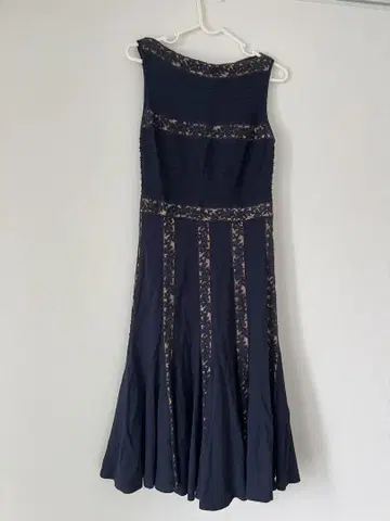 TADASHI SHOJI