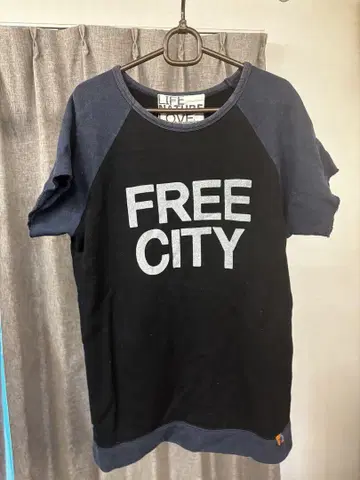 FREE CITY 맨투맨 반팔