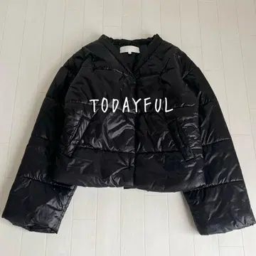 [ 새상품급 ] TODAYFUL 크롭 다운 자켓