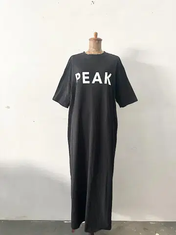 PEAK 로고 블랙 롱 원피스
