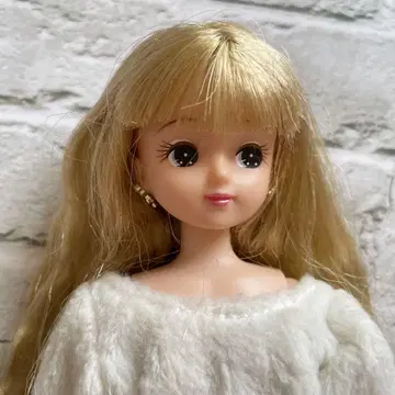리카짱 인형 본체 골드 컬러 머리