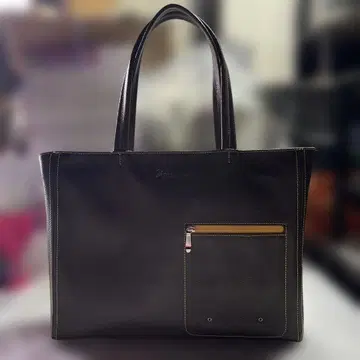 전시품 미사용 깨끗한 Samantha KINGZ 비즈니스 토트백 가죽