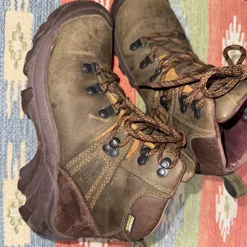 KEEN 방수 등산화 브라운