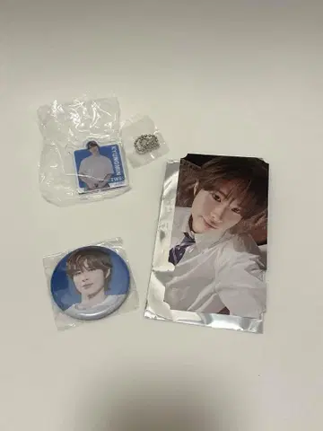 TWS 경민 첫 만남 카페 방문자 혜택 캔 배지 아크릴 키링