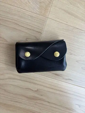도치기 가죽 컴팩트 지갑 (손바느질) 블랙