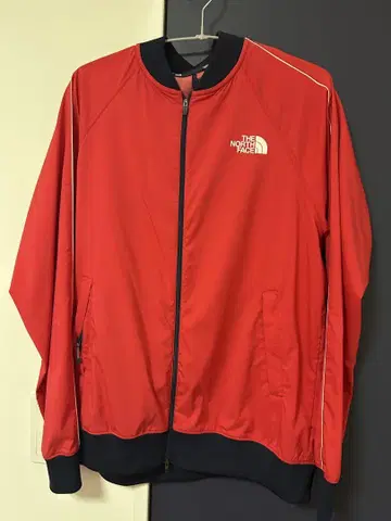 THE NORTH FACE 레드 나일론 자켓 M