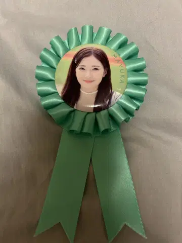 NiziU 마유카 로제트 캔뱃지