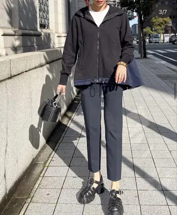 인기 새상품급 bow.a 보우에 레깅스 팬츠 테이퍼드 팬츠 롱 기장