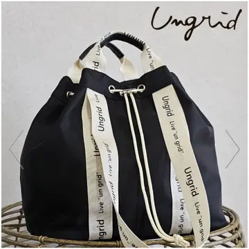 Ungrid 나일론 로고 테이프 소가죽 핸들 2WAY 복조리 토트백