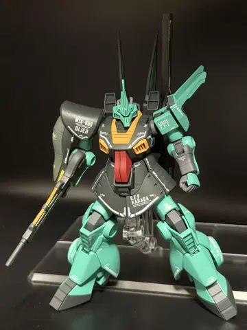 전체 페인팅 완성품 1/144 HG 디제
