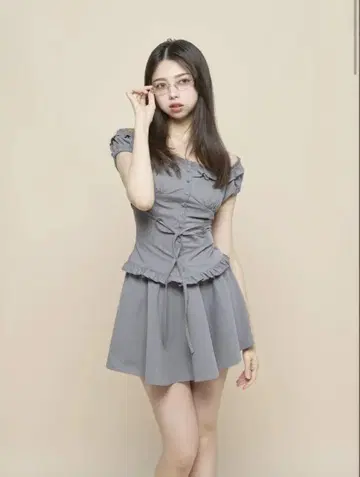 ANDMARY Matilda 프릴 세트업