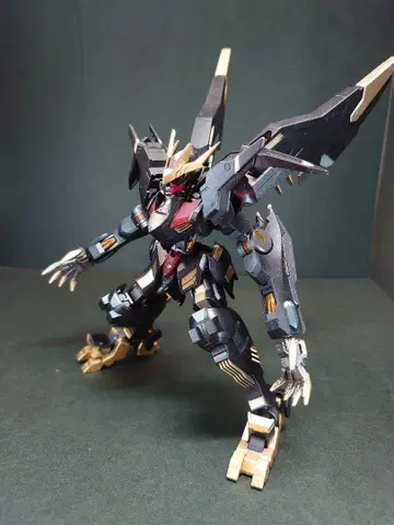 HG 1/144 건담 발바토스 루프스 렉스