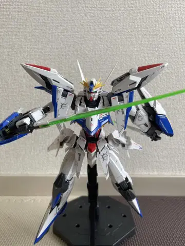 MG 1/100 이클립스 건담