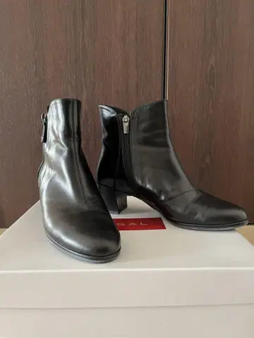 REGAL 숏부츠 블랙