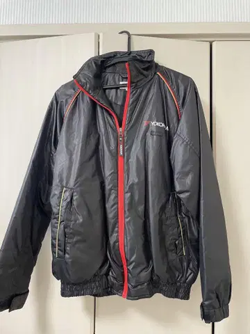 YOKOHAMA iceGUARD 6 iG60 블랙 자켓