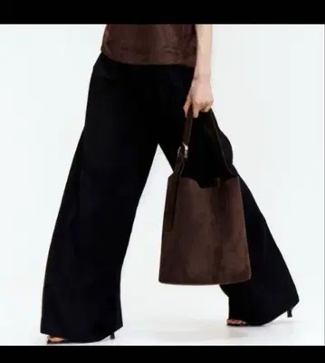 H&M 다크 브라운 버킷