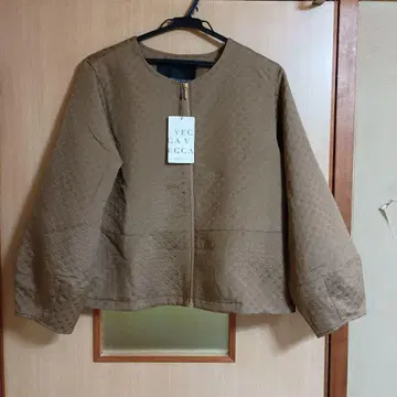 YECCA VECCA 노카라 자켓 미사용 새상품