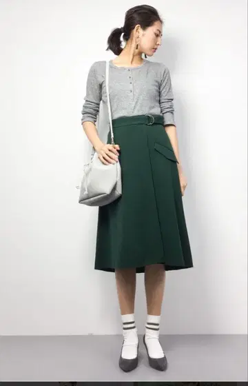Spick & Span 다크 그린 A라인 스커트