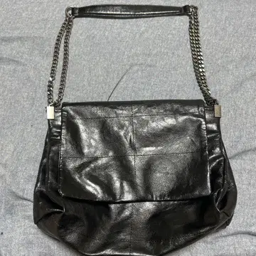 ZARA 락 플랩 숄더백 블랙