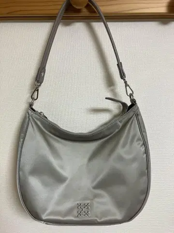 러셋 숄더백
