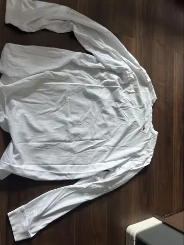 THE NORTH FACE 화이트 긴팔 티셔츠 M 사이즈