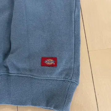Dickies 그레이 크루넥 맨투맨