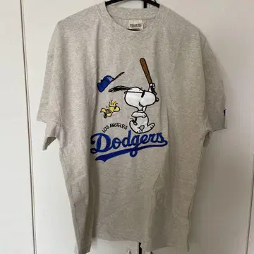 [레어] PEANUTS x MLB 다저스 한정판 콜라보