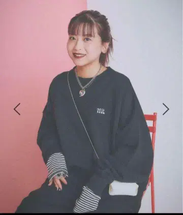 지나시스 JEANASIS MIKU 기획 로고 맨투맨