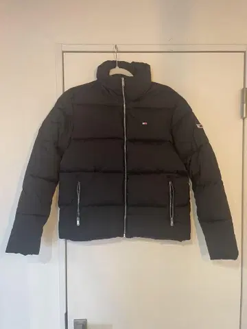 TOMMY JEANS 블랙 다운 자켓 XS