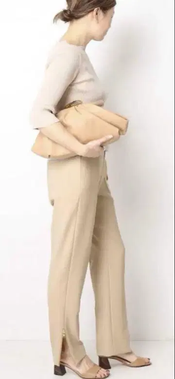 두지엠 클라세 베이지 지퍼 팬츠