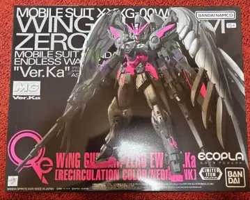 MG 1/100 건담베이스 한정판 윙건담 제로 EW Ver.Ka