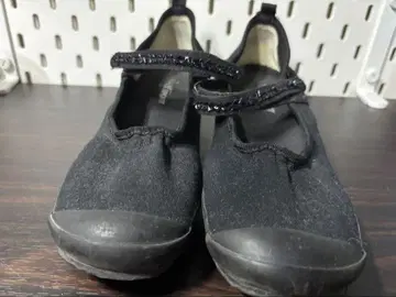KISSASPORT 블랙 슬립온 23.5cm
