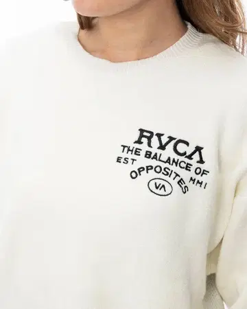 RYCA 로고 자수 크루넥 맨투맨